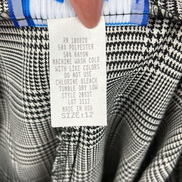 Trouser women’s  - Picture 11 of 12